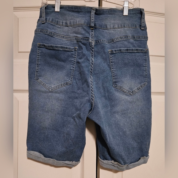 High Waisted Denim Shorts Size Curve 0XL - Picture 2 of 2